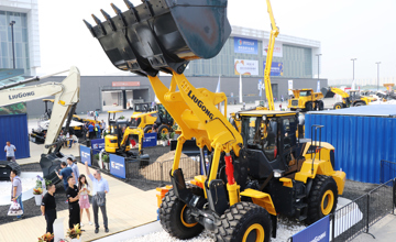 柳工攜29臺設(shè)備重磅亮相BICES2017