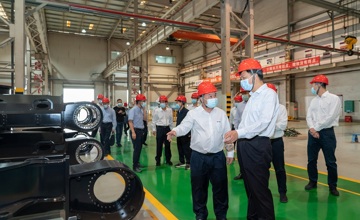 自治區(qū)黨委常委、自治區(qū)人民政府副主席許永錁到柳工調(diào)研并宣講黨的二十大精神