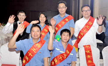 勇?lián)l(fā)展重任　爭當(dāng)時代先鋒　公司團委舉辦“五四”群英表彰會