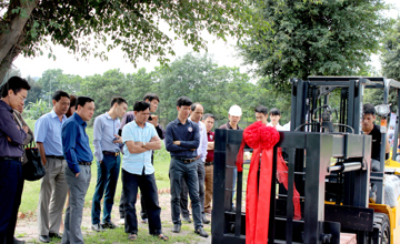 新款叉車贏得越南客戶青睞