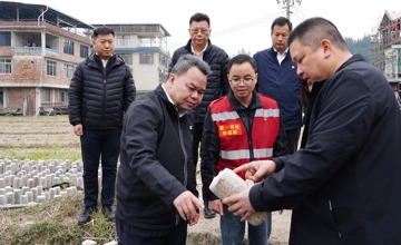 鄭津率隊到柳工定點幫扶村調研